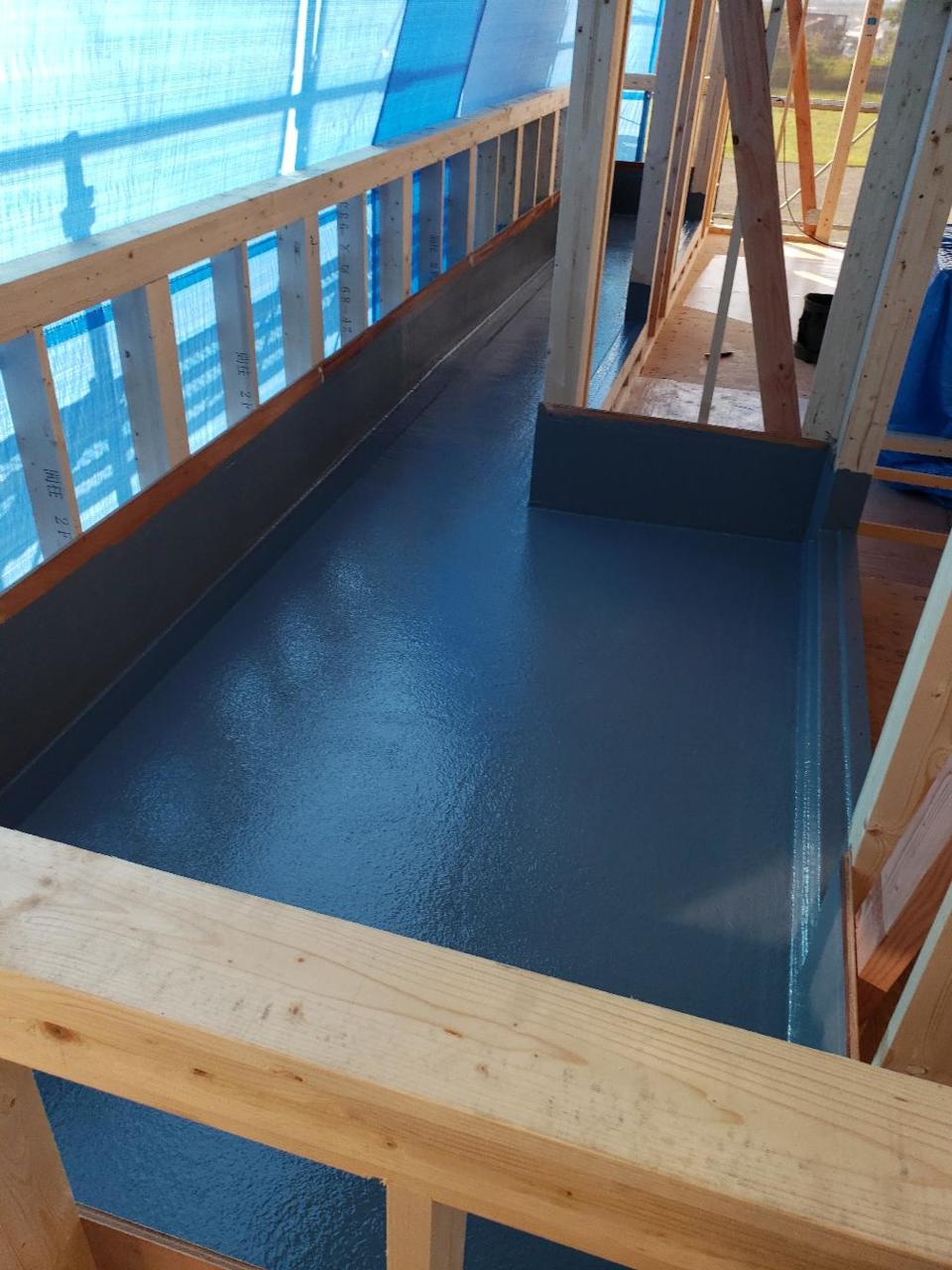 バルコニーの防水工事を行いました