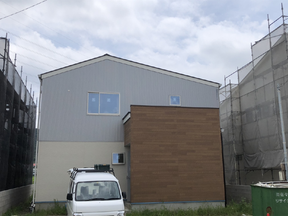足場が取れました