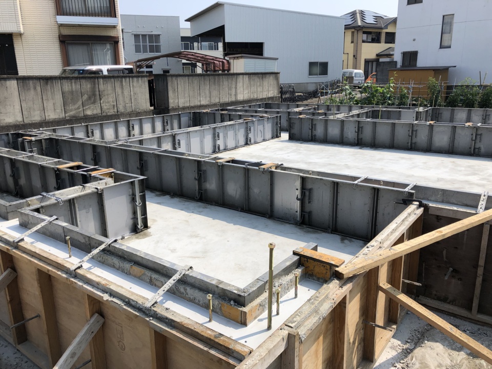 基礎工事（立ち上がりコンクリート打設）