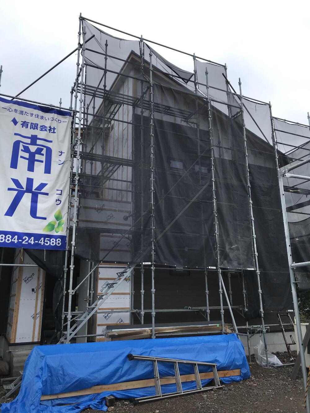 外壁工事中です