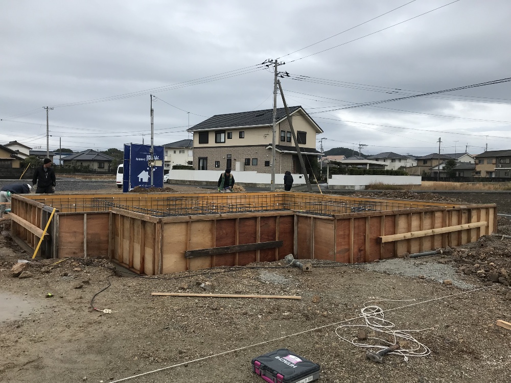 基礎工事が始まりました。
