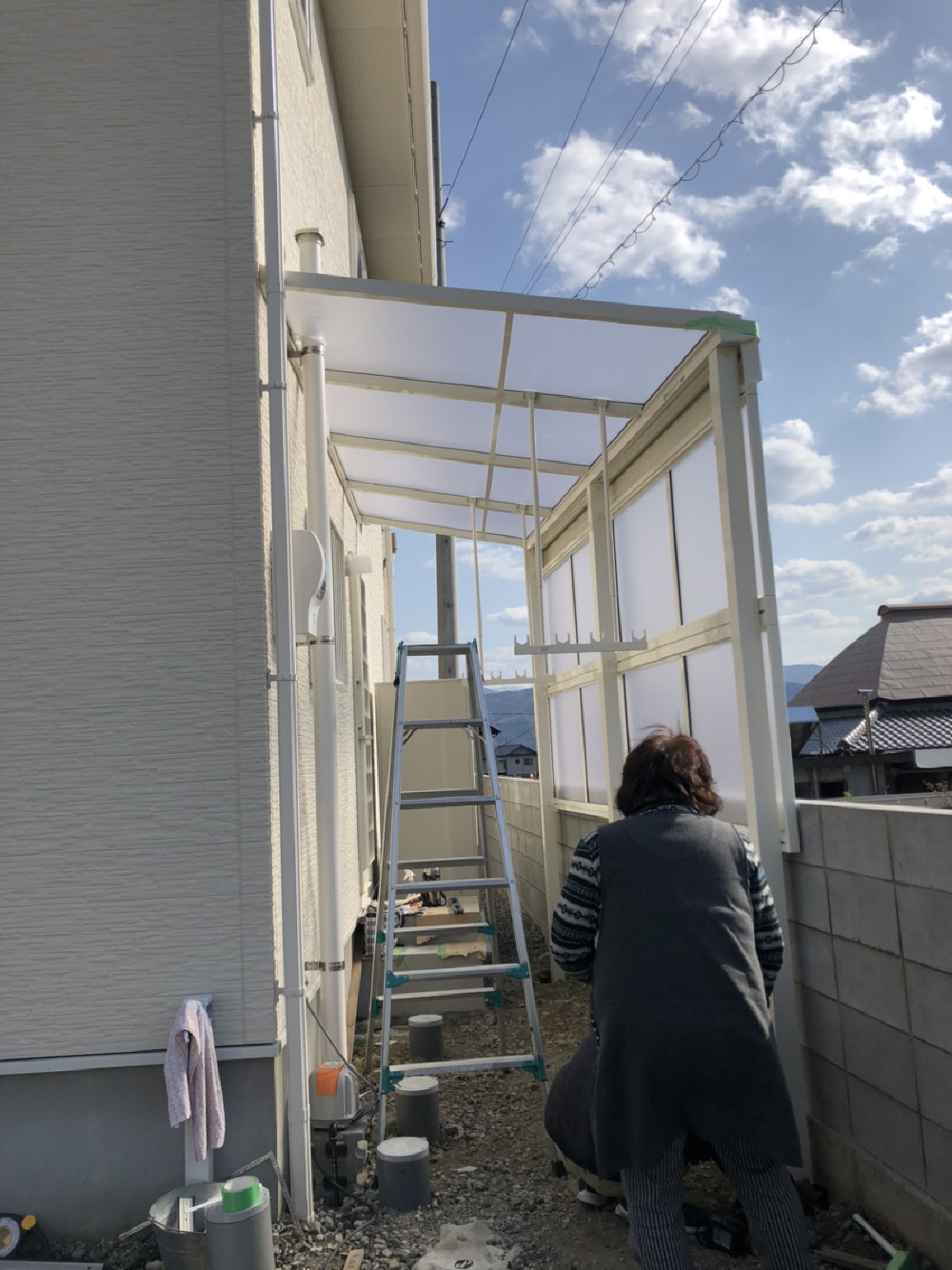 外構工事始まりました